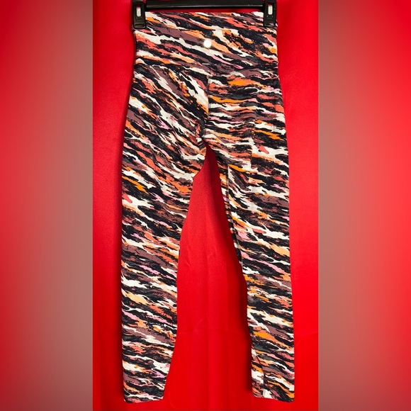 Lululemo Women's Multicolor Patterned Leggings. Size 4 - Picture 3 of 5